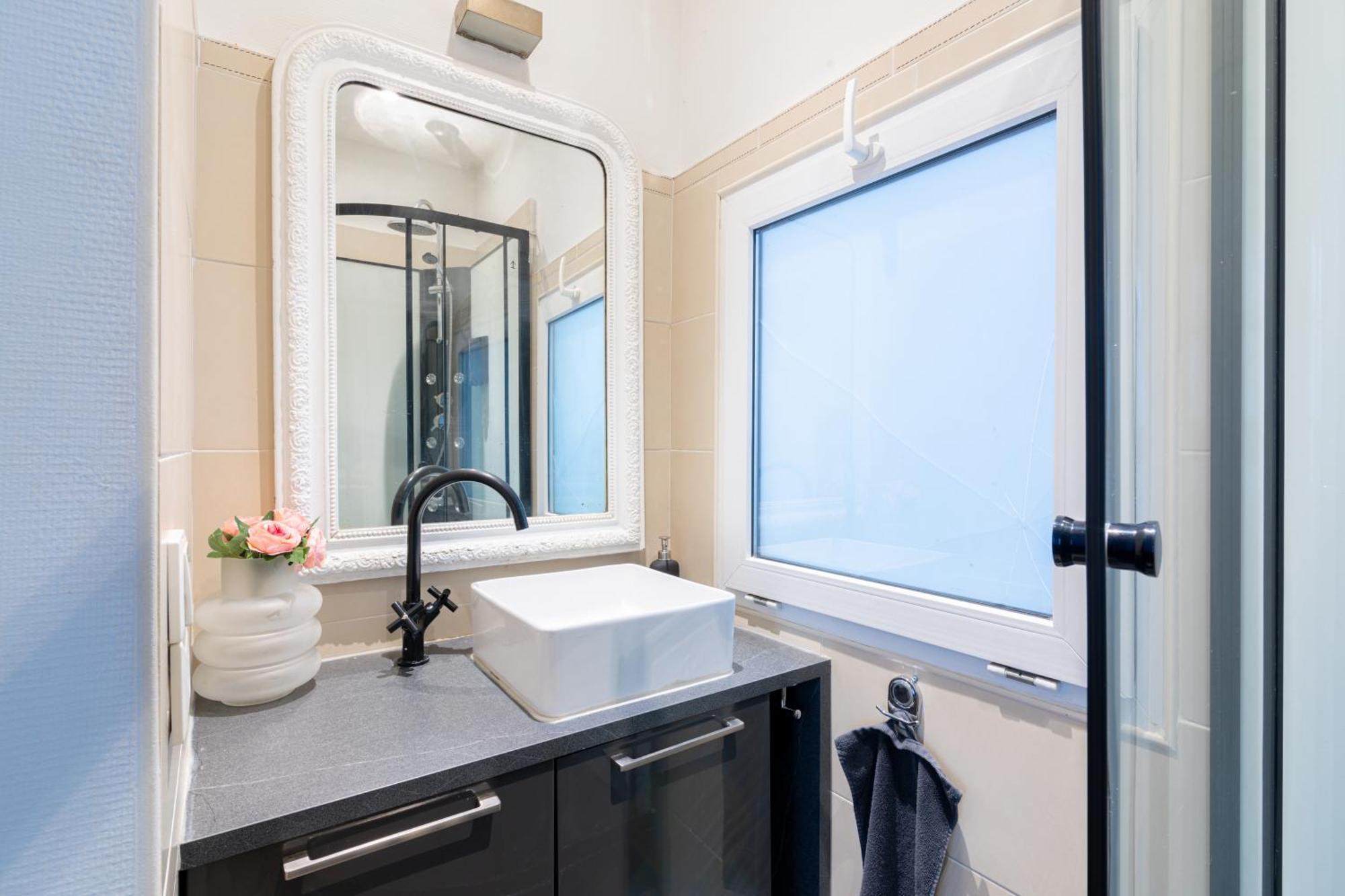 Appartement Quartier Musee Du Louvre Free Netflix Paris Eksteriør bilde